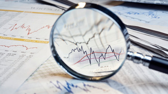 Gold Spends June Trying to Figure out Where to Go